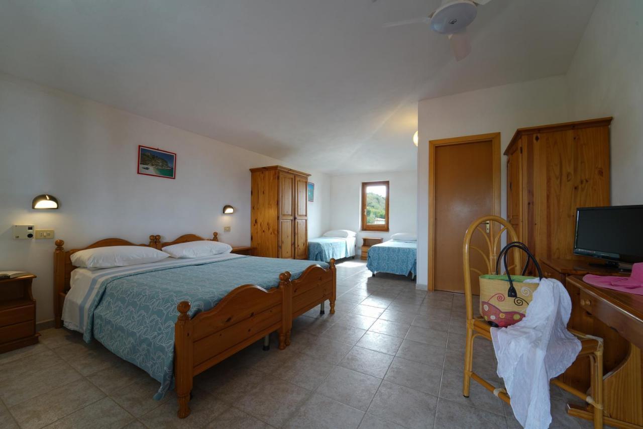 Villaggio Torre Ruffa Robinson Capo Vaticano Exterior foto