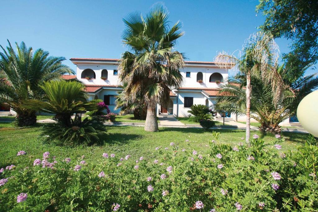 Villaggio Torre Ruffa Robinson Capo Vaticano Exterior foto