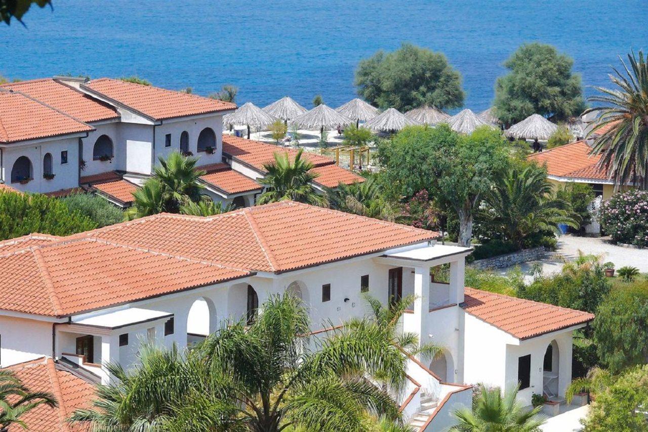Villaggio Torre Ruffa Robinson Capo Vaticano Exterior foto